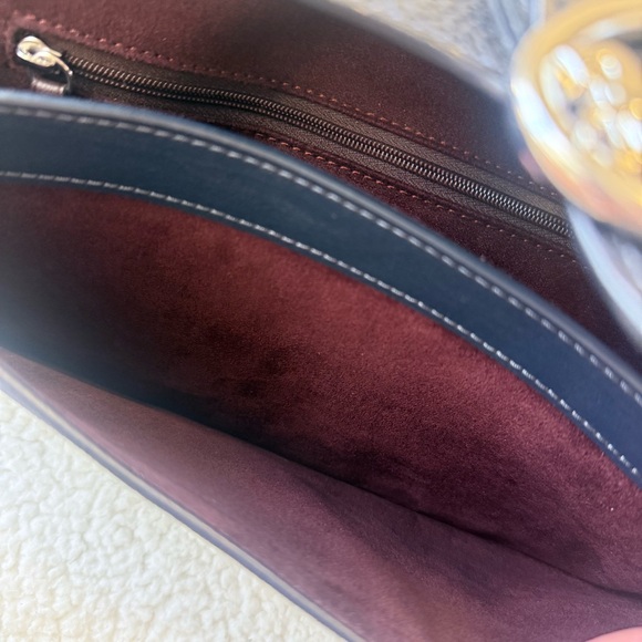 DNB - Picture 9 of 13